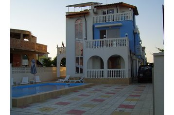 Bulgaria Privát Černomorec, Exterior
